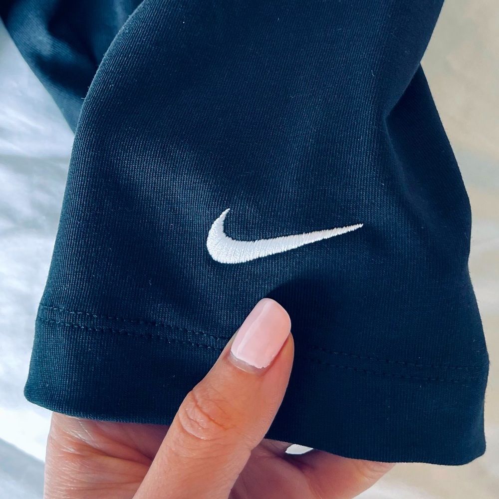 NWT 🔥 NIKE Bike Shorts 🖤 “Leg-A-See Women’s Bike Shorts” Size S! 🖤 Baddie 🔥